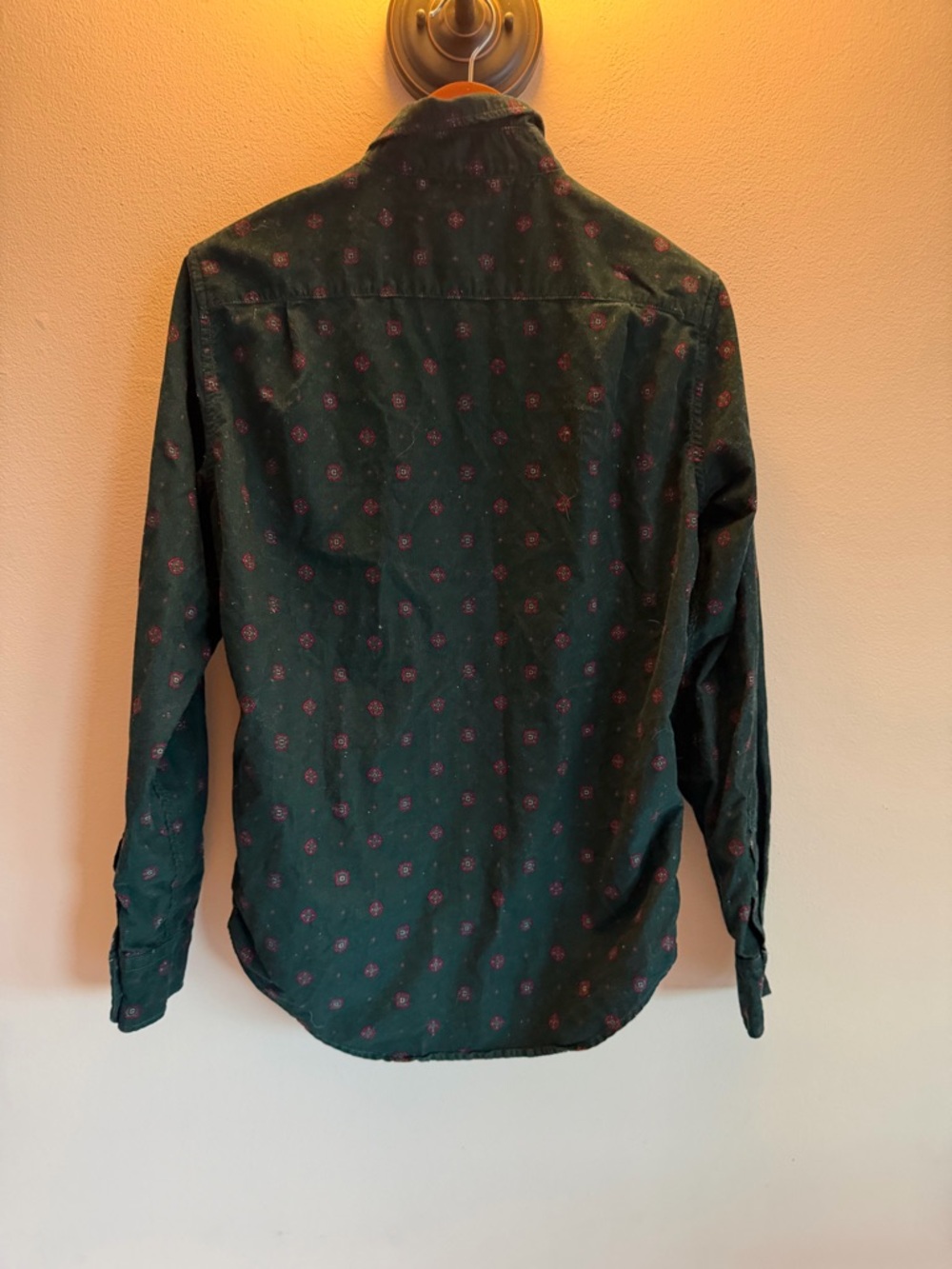 American Eagle Outfitters Dark Green Floral Button-Down Shirt - Picture 4 of 4